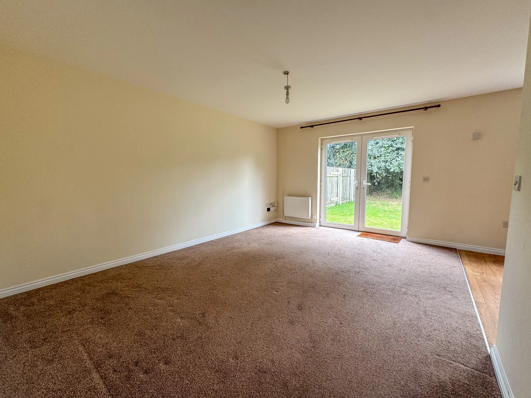 17 Campion Crescent, Peel. - Photo 3 of 12