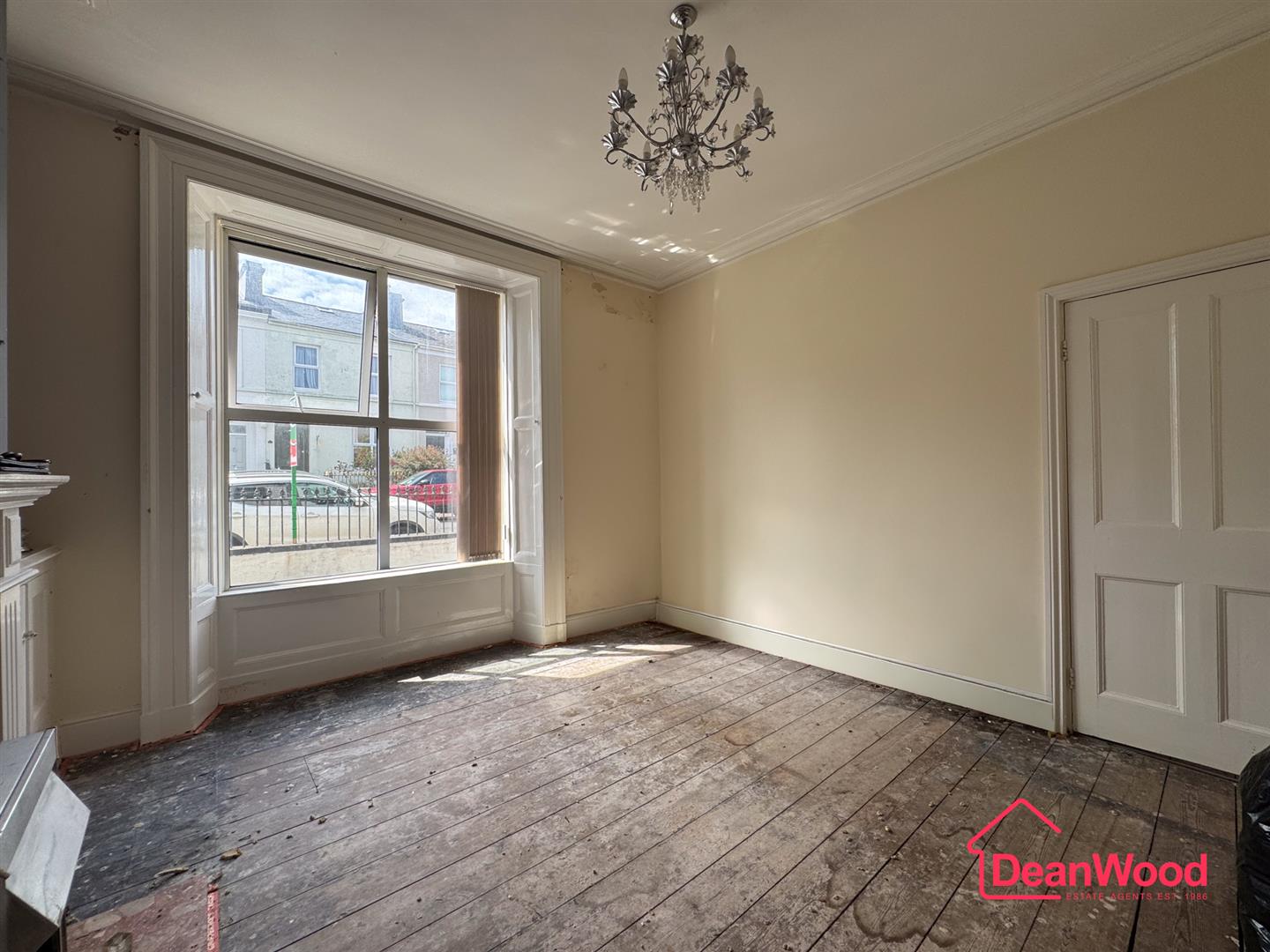 8 Brisbane Street, Douglas, Isle Of Man. - Photo 5 of 32
