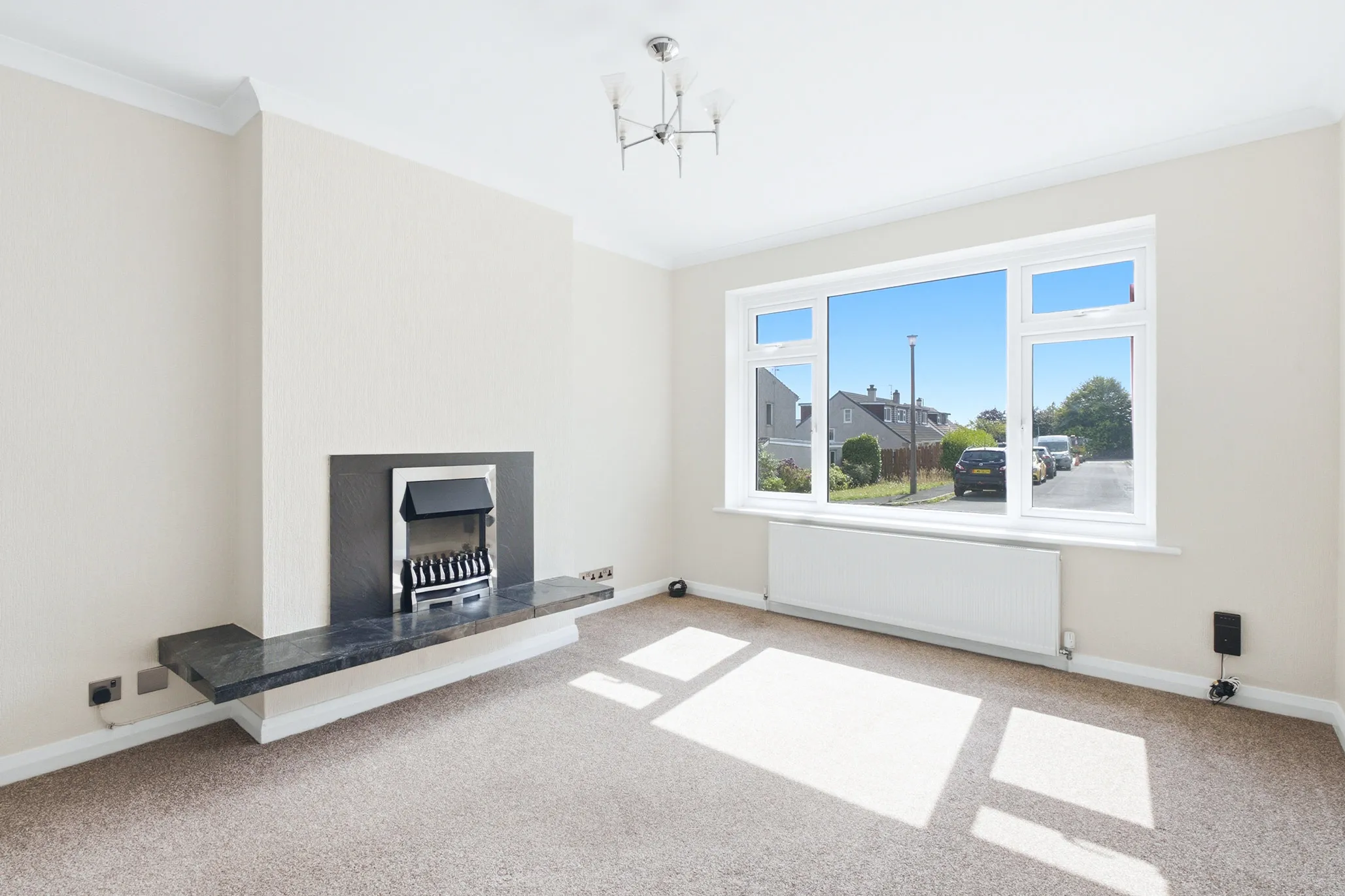8 Birchleigh Close, Onchan. - Photo 4 of 24