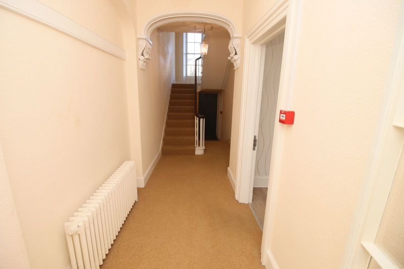 9 Auckland Terrace, Ramsey IM8 1AF. - Photo 3 of 16