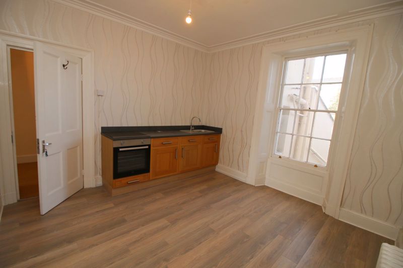 9 Auckland Terrace, Ramsey IM8 1AF. - Photo 4 of 16