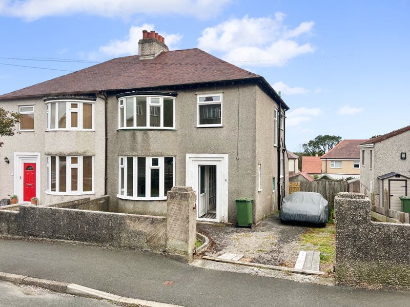 6 Seaview Road, Onchan IM3 4AH. - Photo 1 of 19