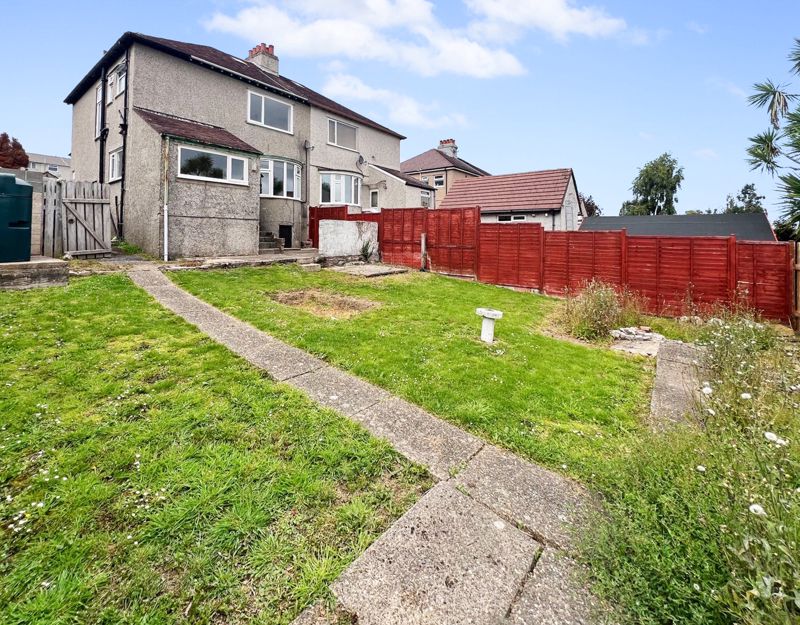 6 Seaview Road, Onchan IM3 4AH. - Photo 3 of 19