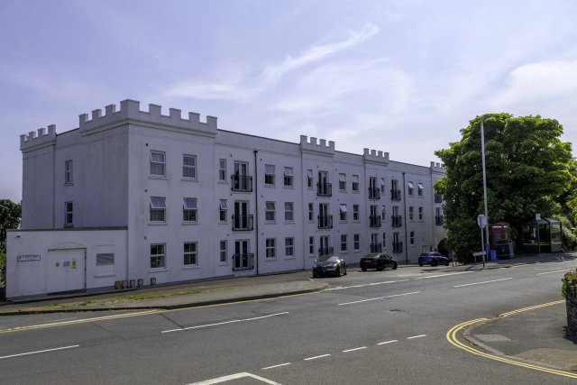 11 Imperial Court Castle Hill, Douglas, Isle Of Man, Isle Of Man, IM2 4AA.