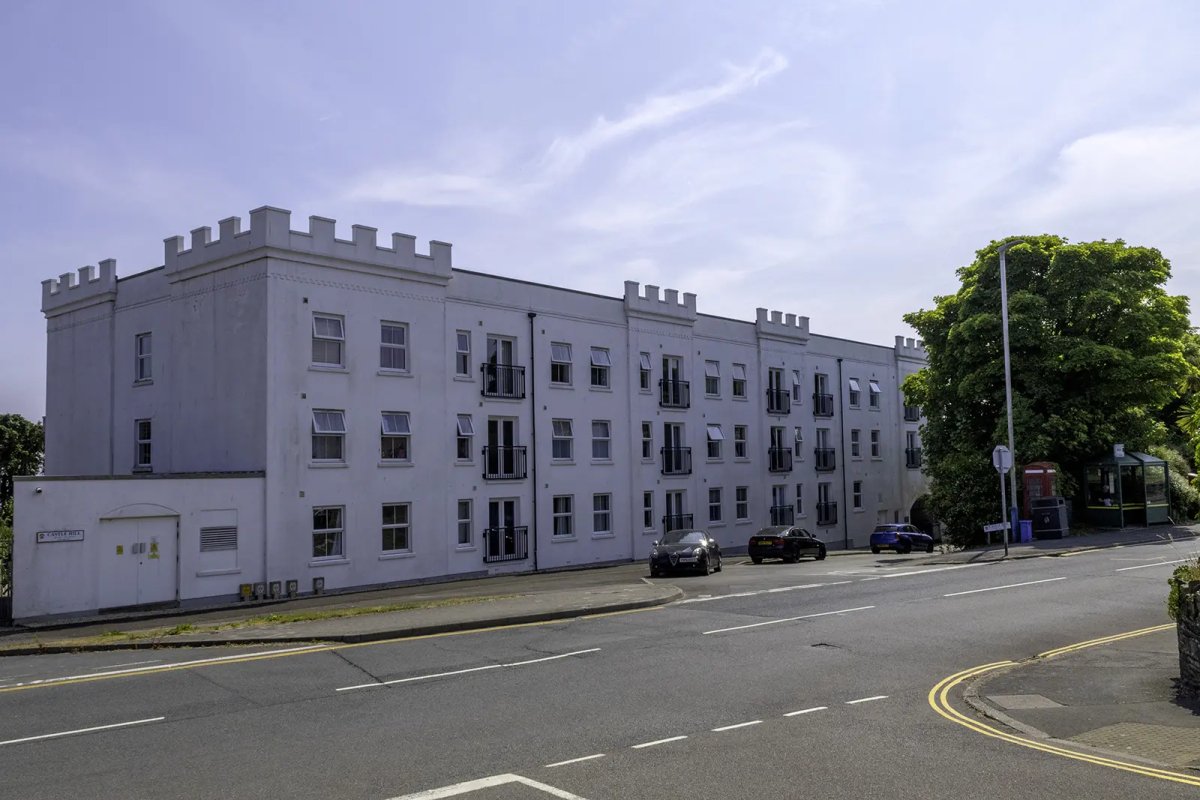 11 Imperial Court Castle Hill, Douglas, Isle Of Man, Isle Of Man, IM2 4AA.