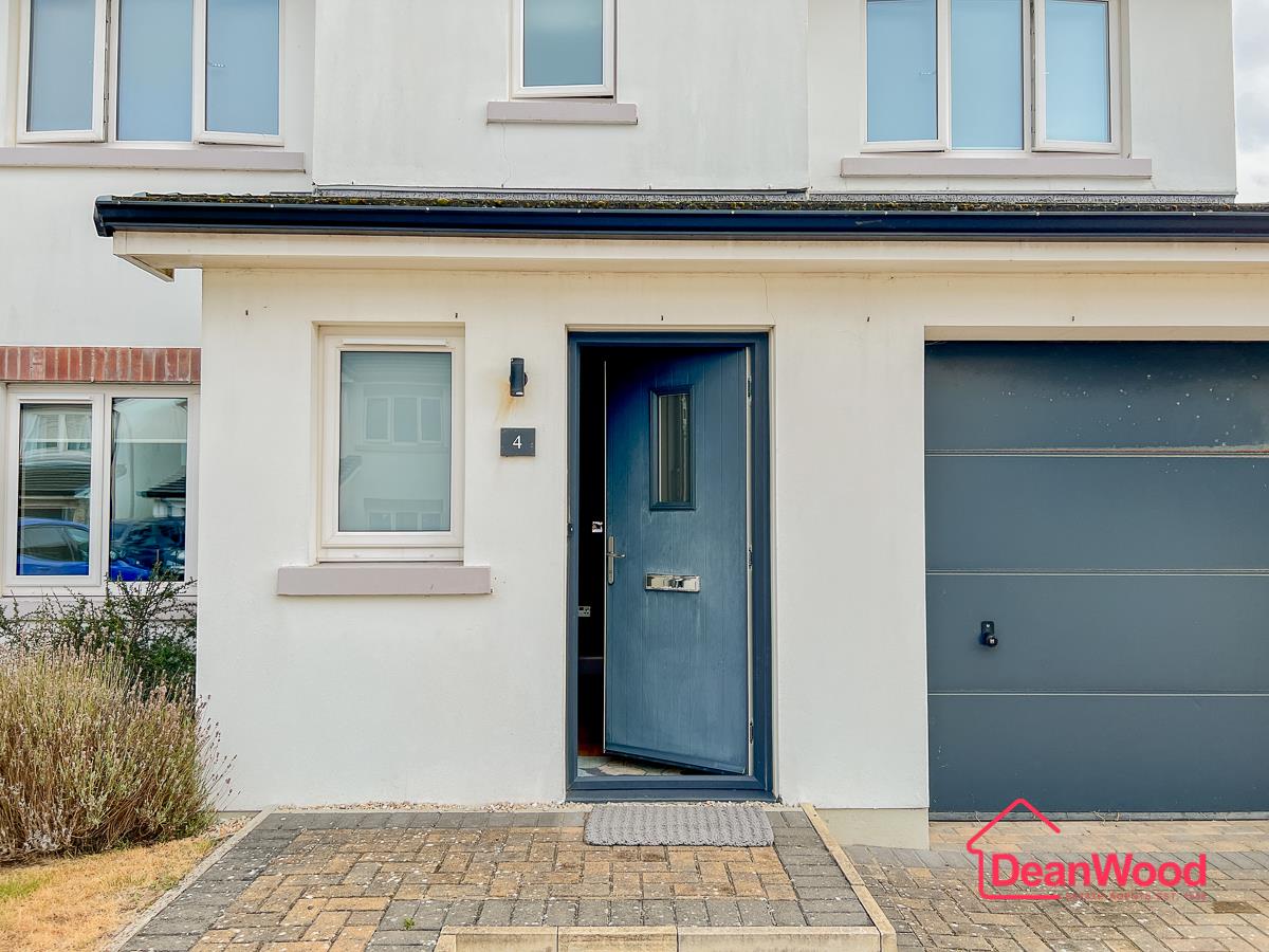 4 Cairn Drive, Slieau Whallian View, Peel. - Photo 3 of 27
