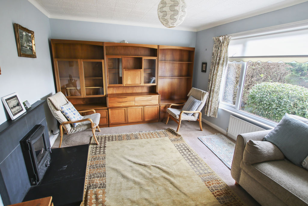 37 Silverburn Drive, Ballasalla IM9 2EF. - Photo 4 of 28