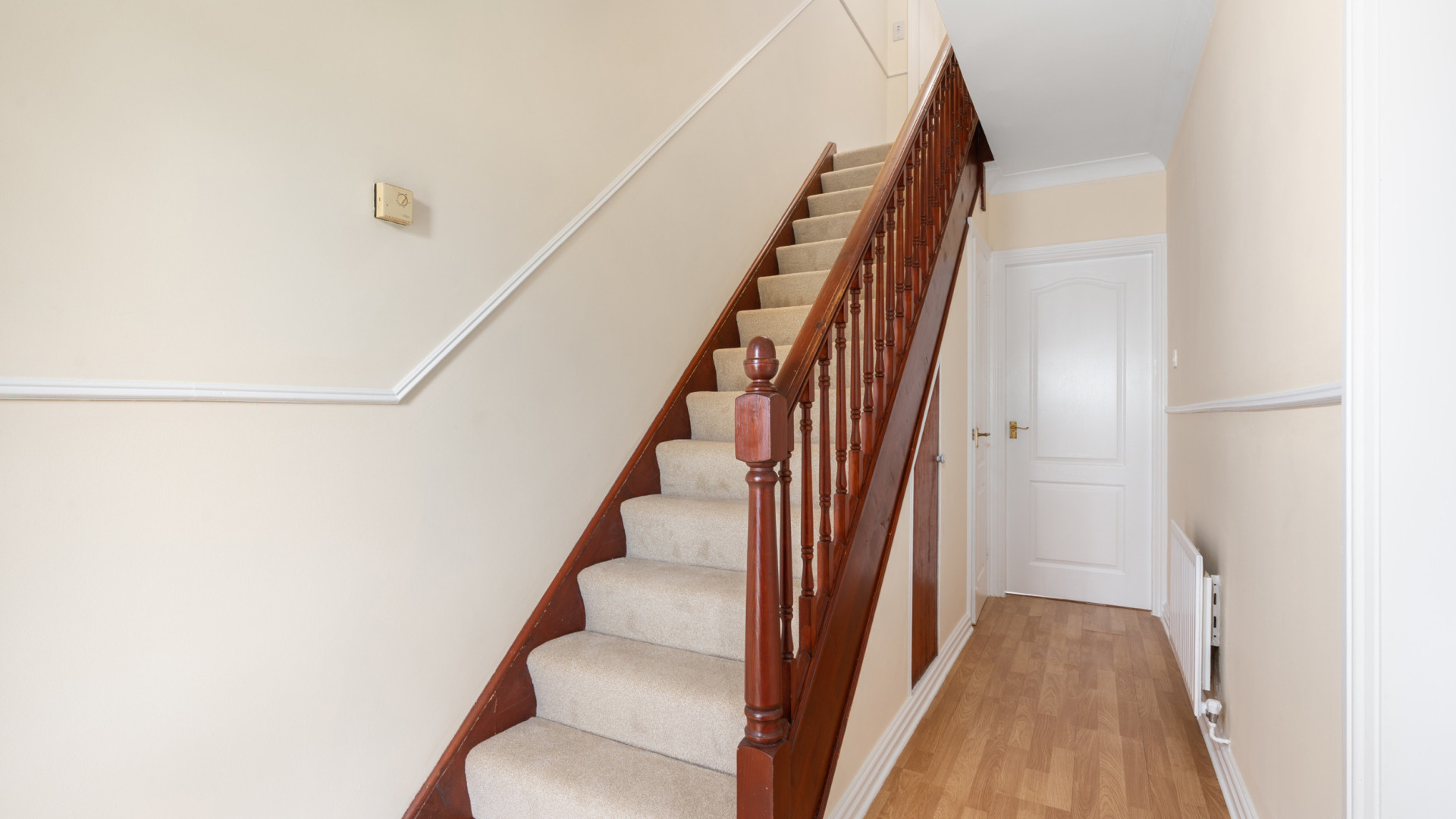 13 Manor Road, Douglas, IM2 2NL. - Photo 3 of 20
