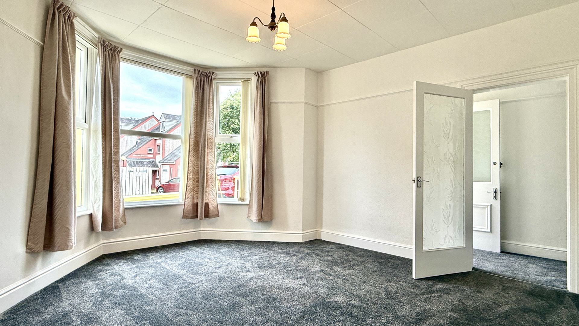 5 Hanley Villas, Ramsey, IM8 3DG. - Photo 2 of 18