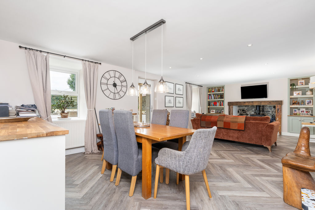 Rhenwyllan House, Beach Road, Port St Mary IM9 5NG. - Photo 4 of 29