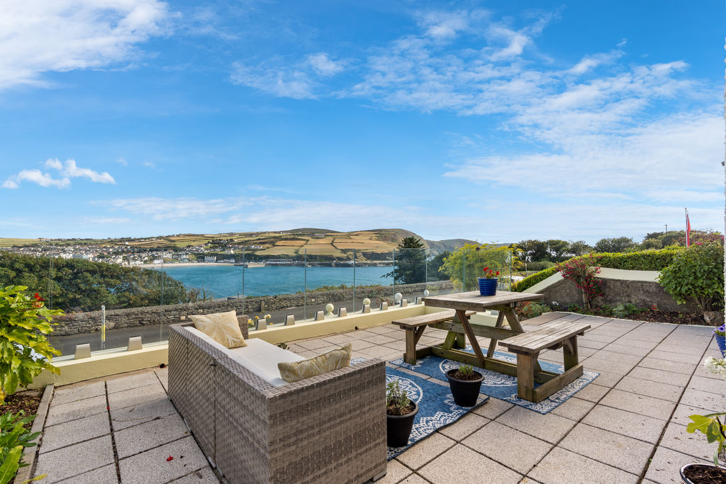 Muirfield, Bradda West Road, Port Erin IM9 6PL. - Photo 5 of 41