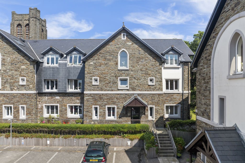 27 St Ninians Court St Ninians Road, Douglas IM2 4BY.