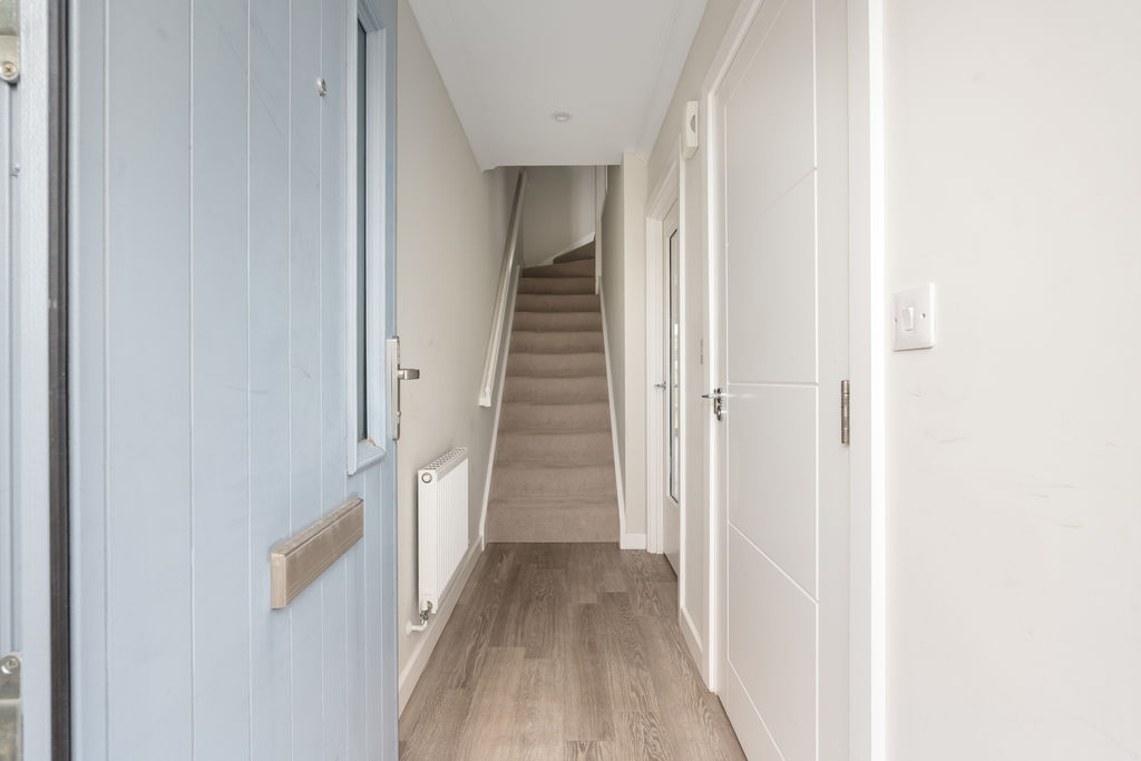 17 Oak Park, Peel IM5 1XT. - Photo 2 of 17