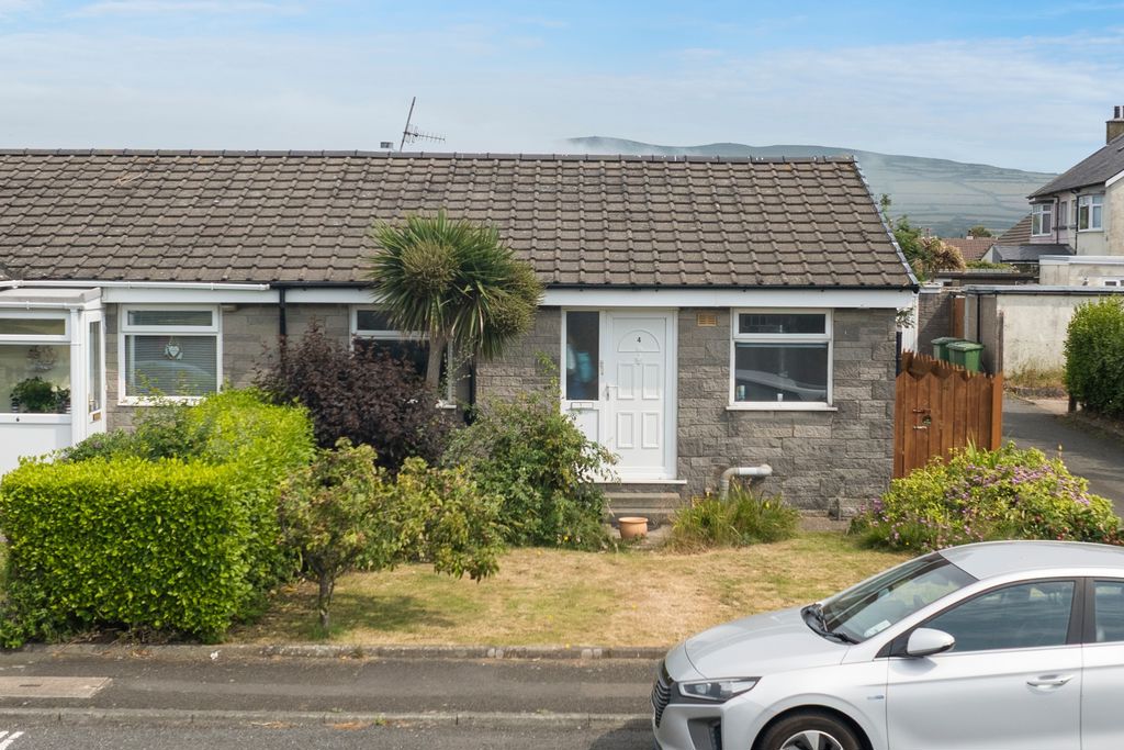 4 Close Famman, Port Erin IM9 6BJ. - Photo 1 of 13