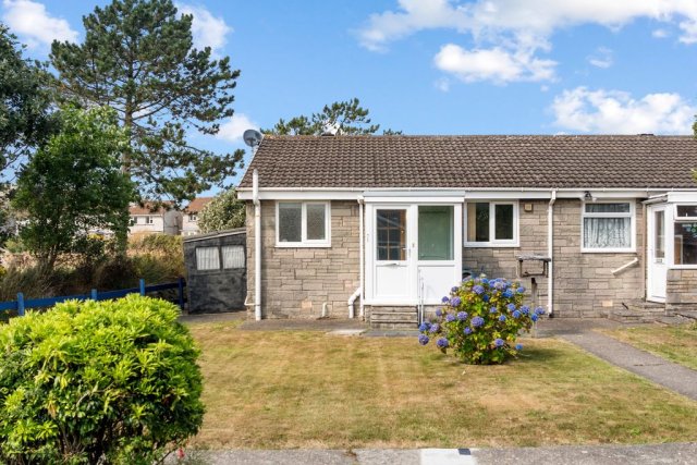 74 Ballamaddrell, Port Erin IM9 6AZ.