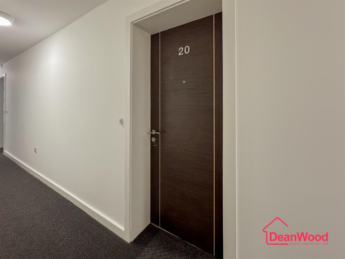 20 Spectrum Apartments, Central Promenade, Douglas. - Photo 2 of 12