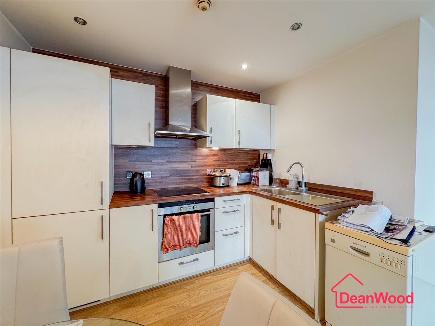 20 Spectrum Apartments, Central Promenade, Douglas. - Photo 5 of 12