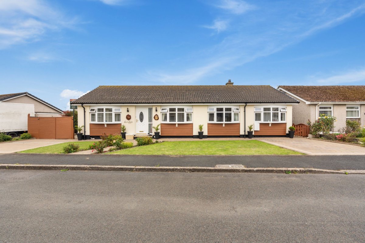 4 bed detached bungalow for sale in 34 Silverburn Drive Ballasalla IM9 2EF, Ballasalla.