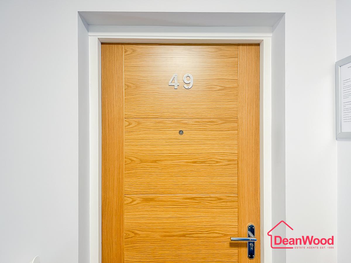 49 Piccadilly Court, Douglas, Isle Of Man. - Photo 3 of 19