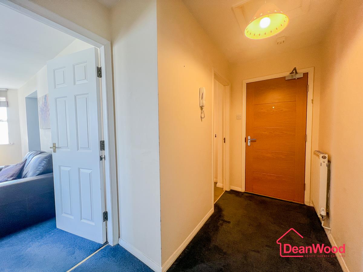 49 Piccadilly Court, Douglas, Isle Of Man. - Photo 4 of 19