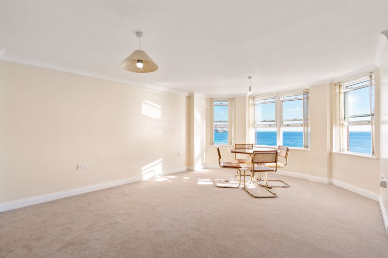 29 Central Apartments, Central Promenade, Douglas IM2 4EL. - Photo 5 of 16
