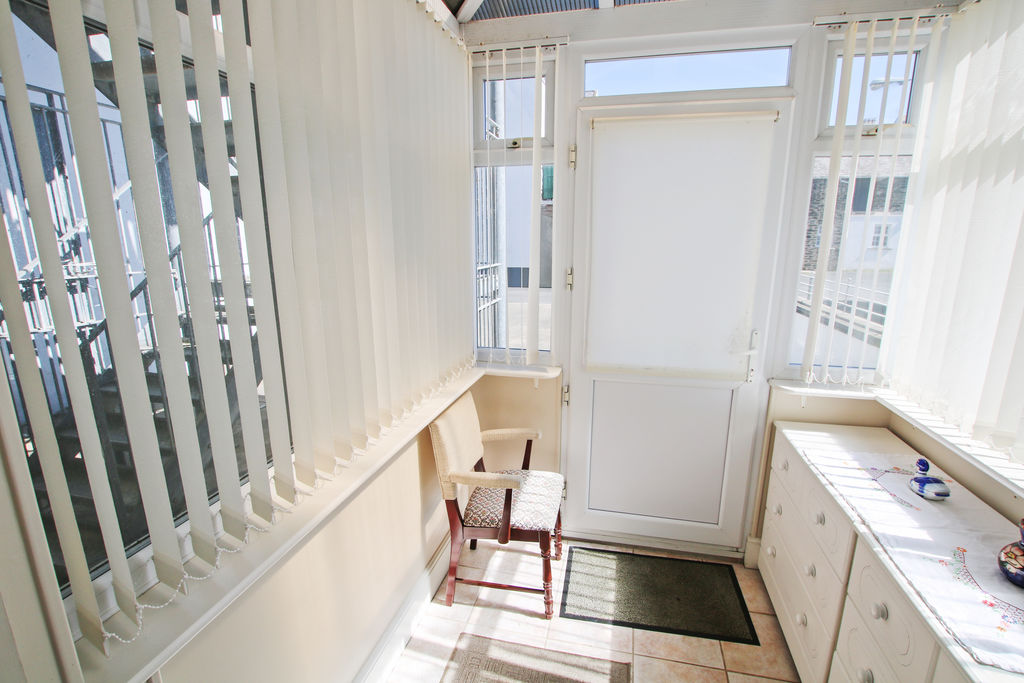 2 Erinville, The Promenade, Port Erin IM9 6AG. - Photo 2 of 23