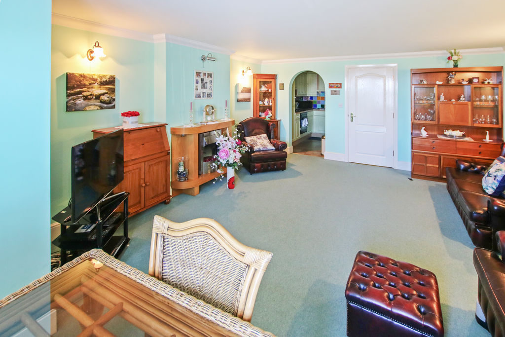 2 Erinville, The Promenade, Port Erin IM9 6AG. - Photo 4 of 23