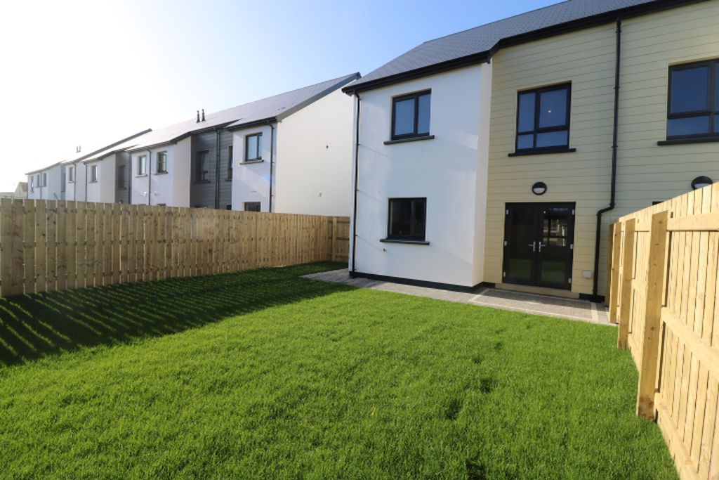 The Meadows, Castletown IM9 1DZ. - Photo 3 of 25