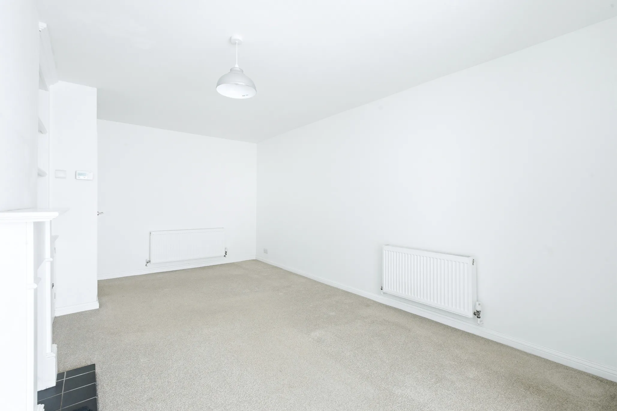 Halewood , Main Road, Sulby. - Photo 4 of 18