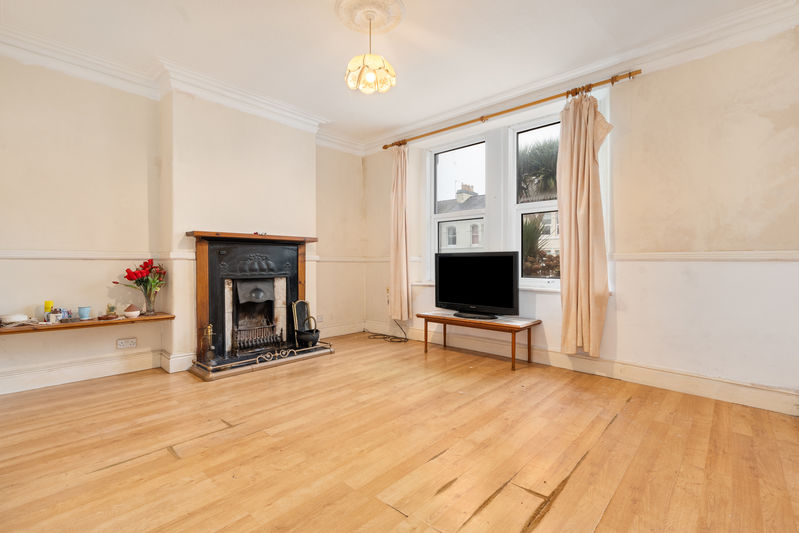 20 Farrant Street, Douglas IM2 3HG. - Photo 4 of 22