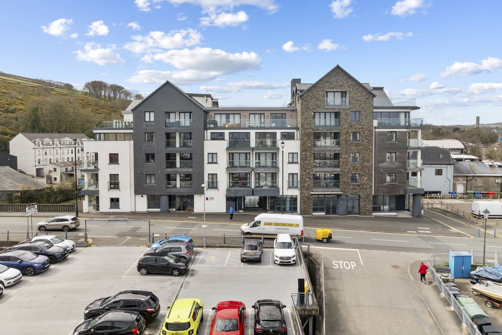 10 Quay West, Bridge Road, Douglas IM1 5AG.