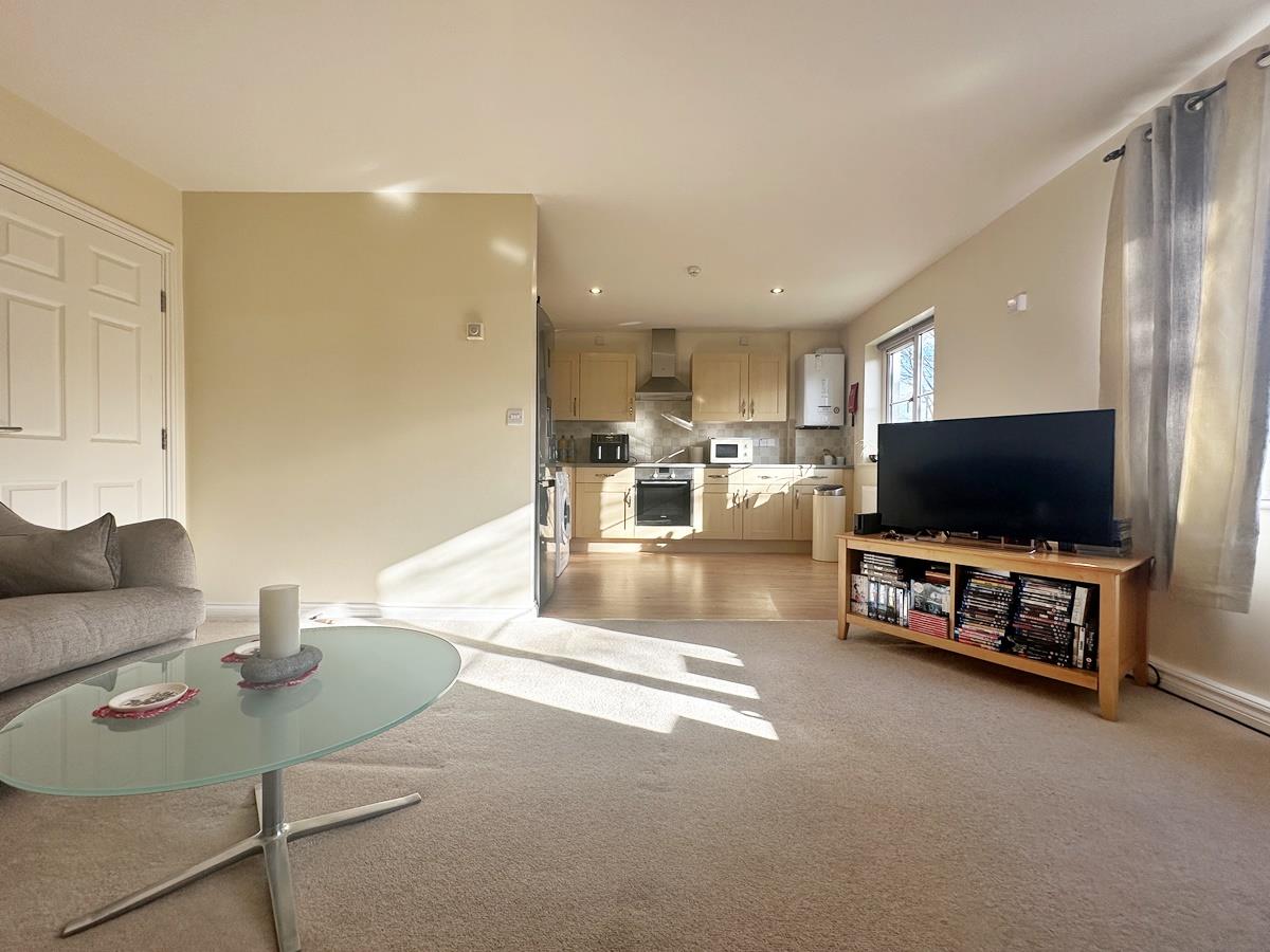 2 Auldyn Court, Ramsey, Isle Of Man. - Photo 5 of 12