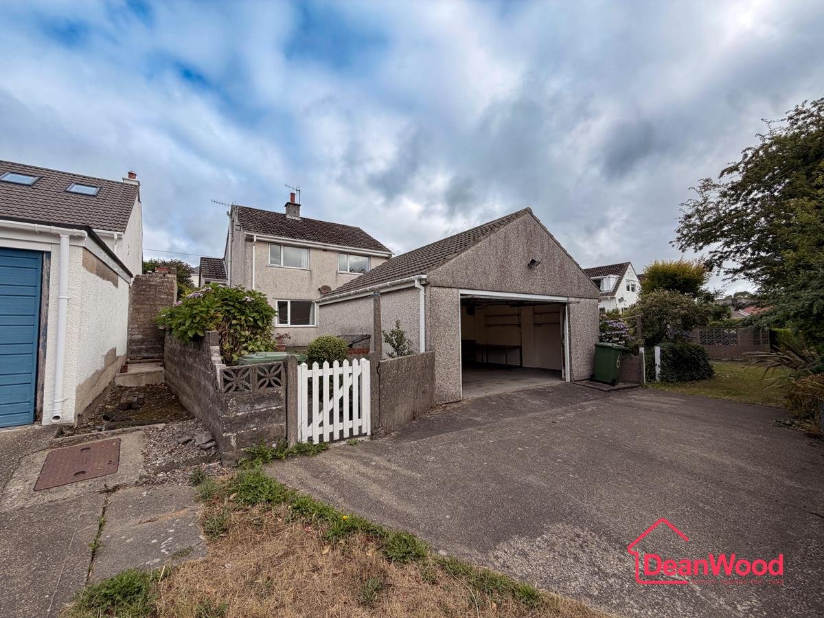 4 Kerrocoar Drive, Onchan.