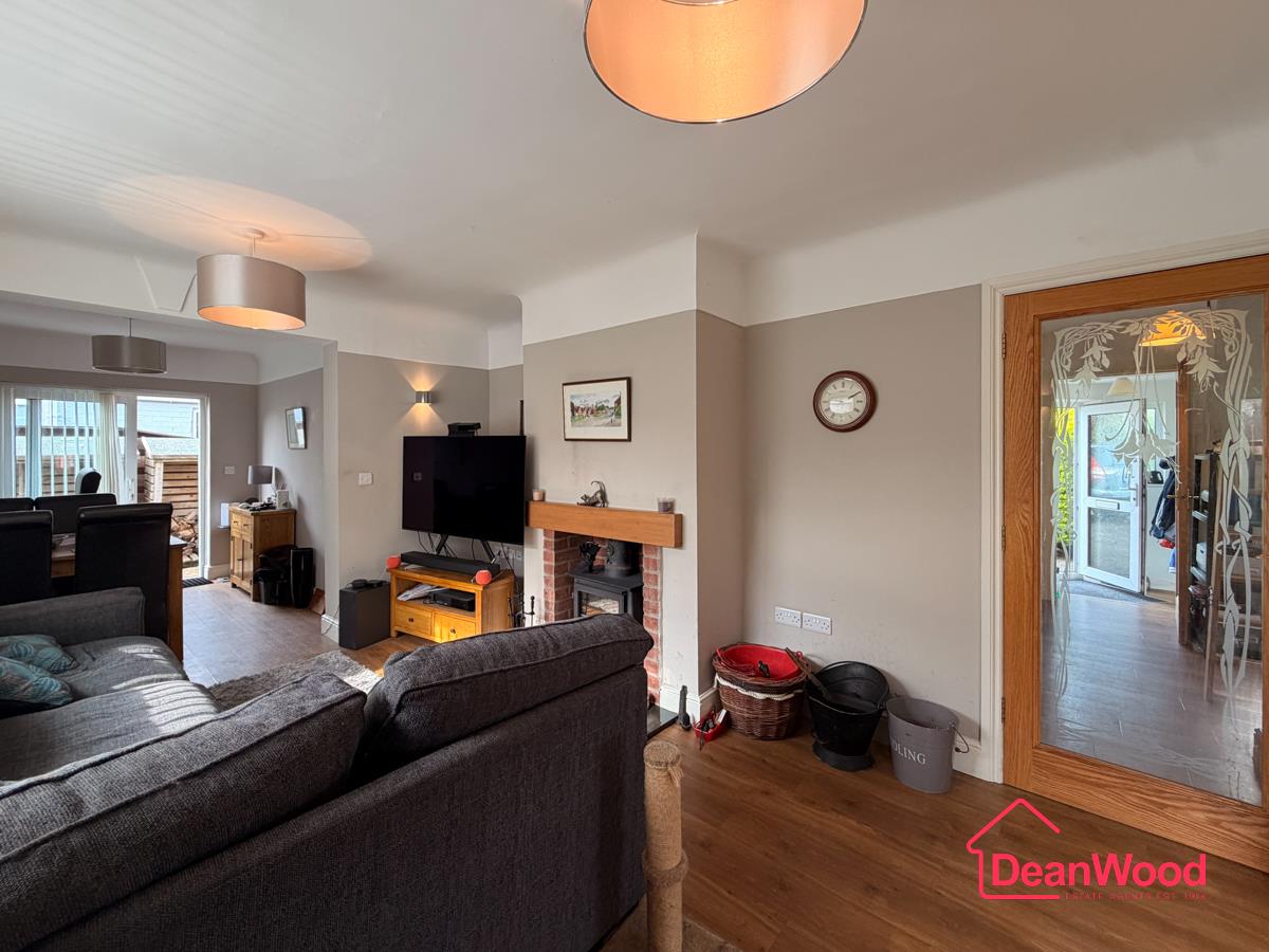 Dunroamin 18 Cannan Avenue, Kirk Michael. - Photo 3 of 23