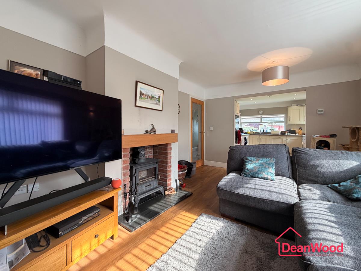 Dunroamin 18 Cannan Avenue, Kirk Michael. - Photo 5 of 23