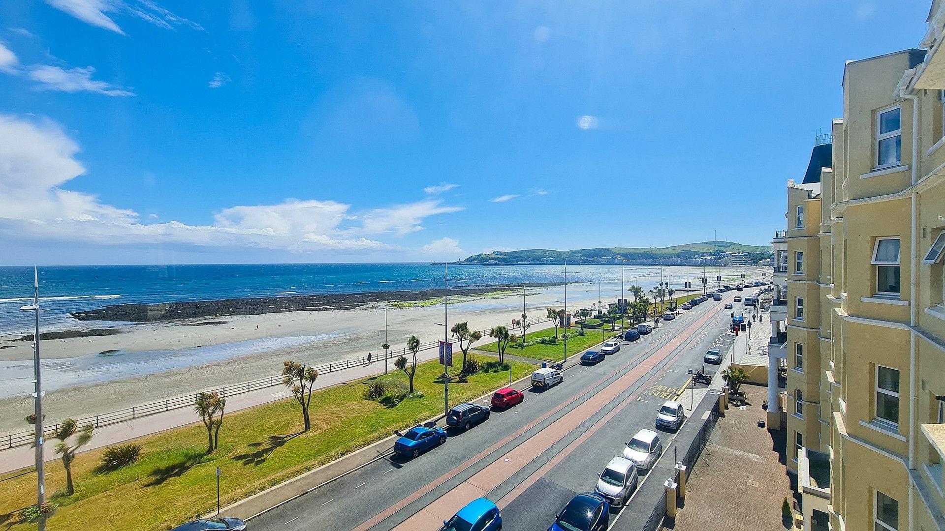 46 Piccadilly Court, Queens Promenade, Douglas, Isle Of Man. - Photo 2 of 21
