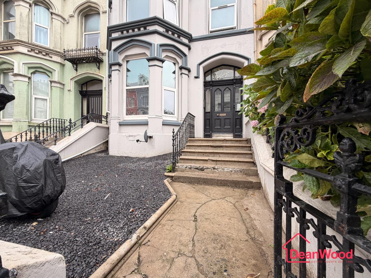 Flat 3, 65 Bucks Road, Douglas. - Photo 2 of 13