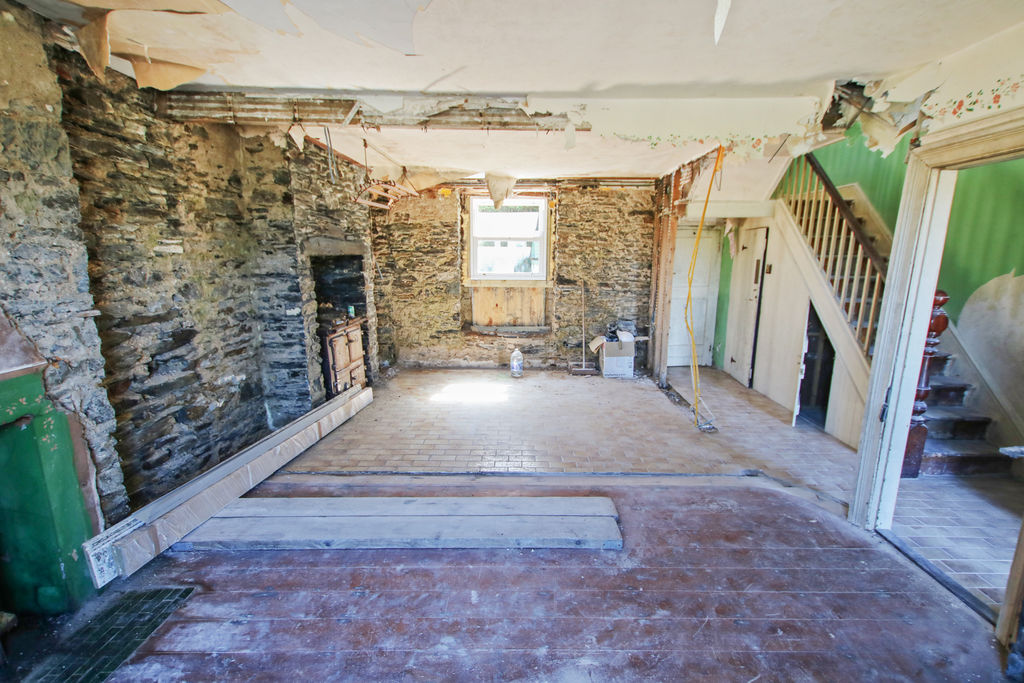 Pondicherry, St Marys Road, Port Erin IM9 6JL. - Photo 2 of 15