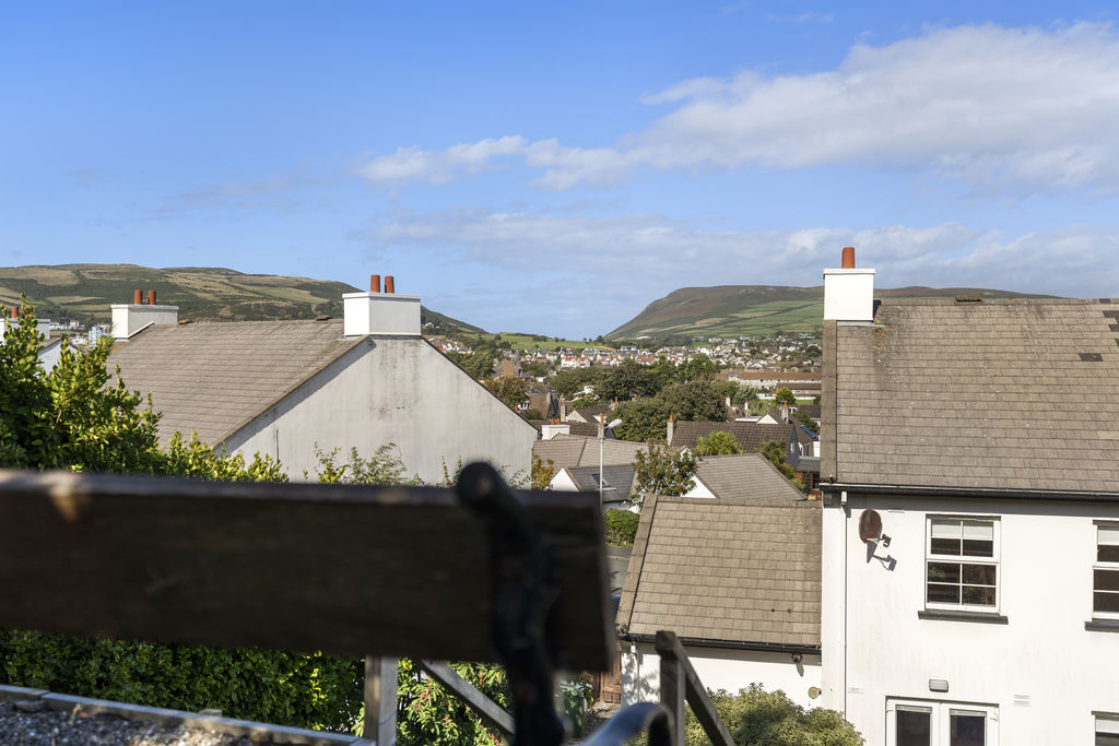 9 Shirragh Way, Port Erin IM9 6FB. - Photo 2 of 24