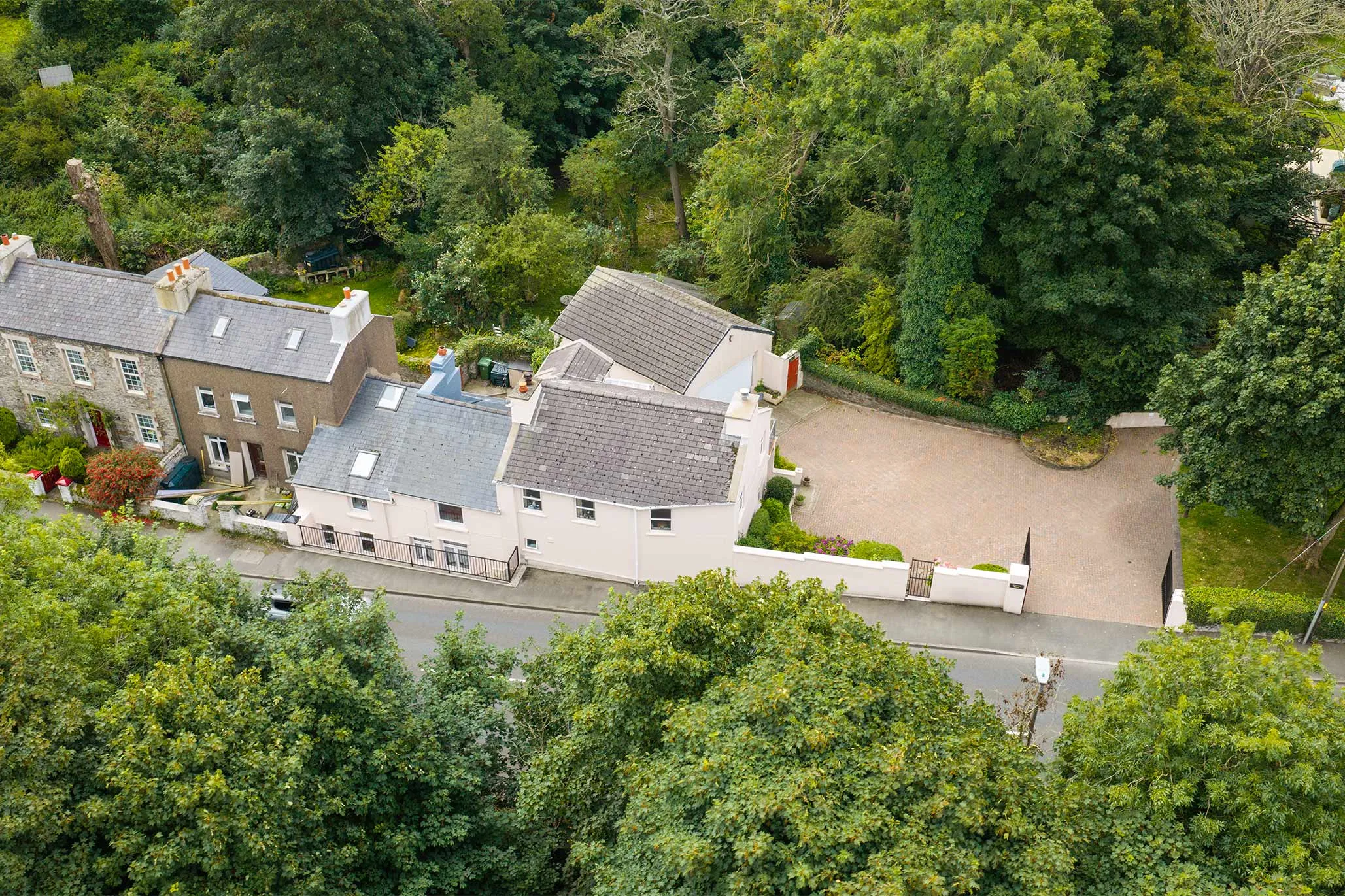 Sycamore House, Kewaigue Hill, Douglas. - Photo 1 of 37