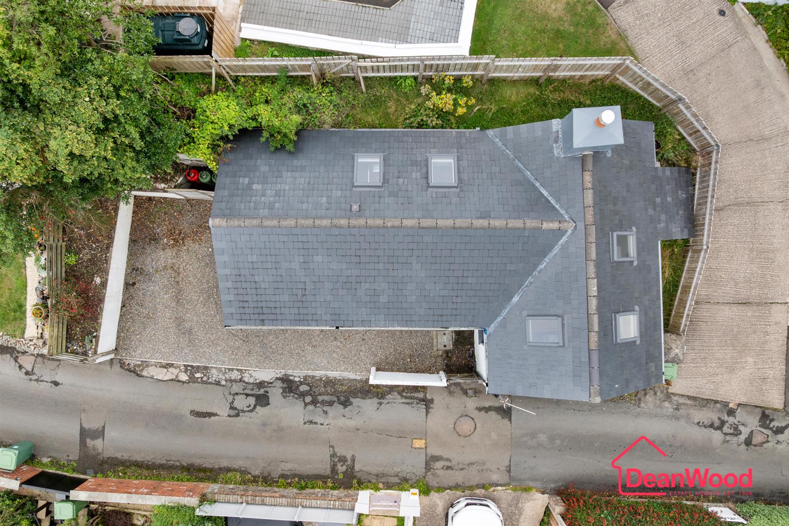 Hilcot, Croit-E-Quill Road, Laxey. - Photo 3 of 14
