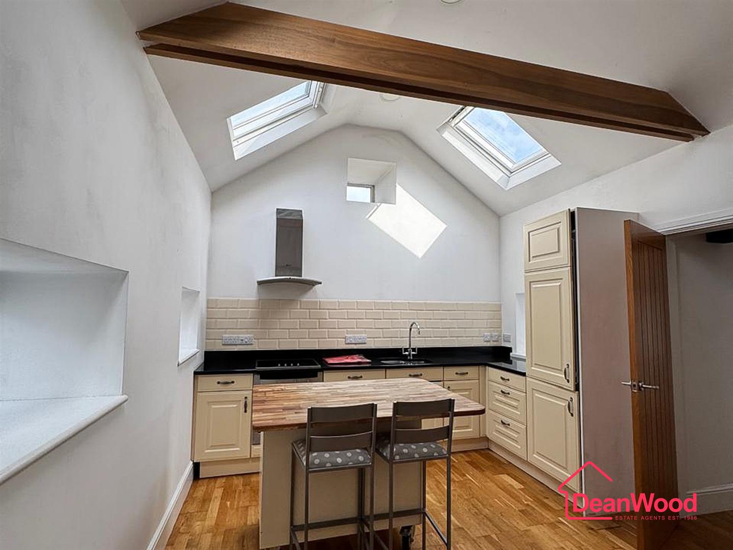 Hilcot, Croit-E-Quill Road, Laxey. - Photo 5 of 14