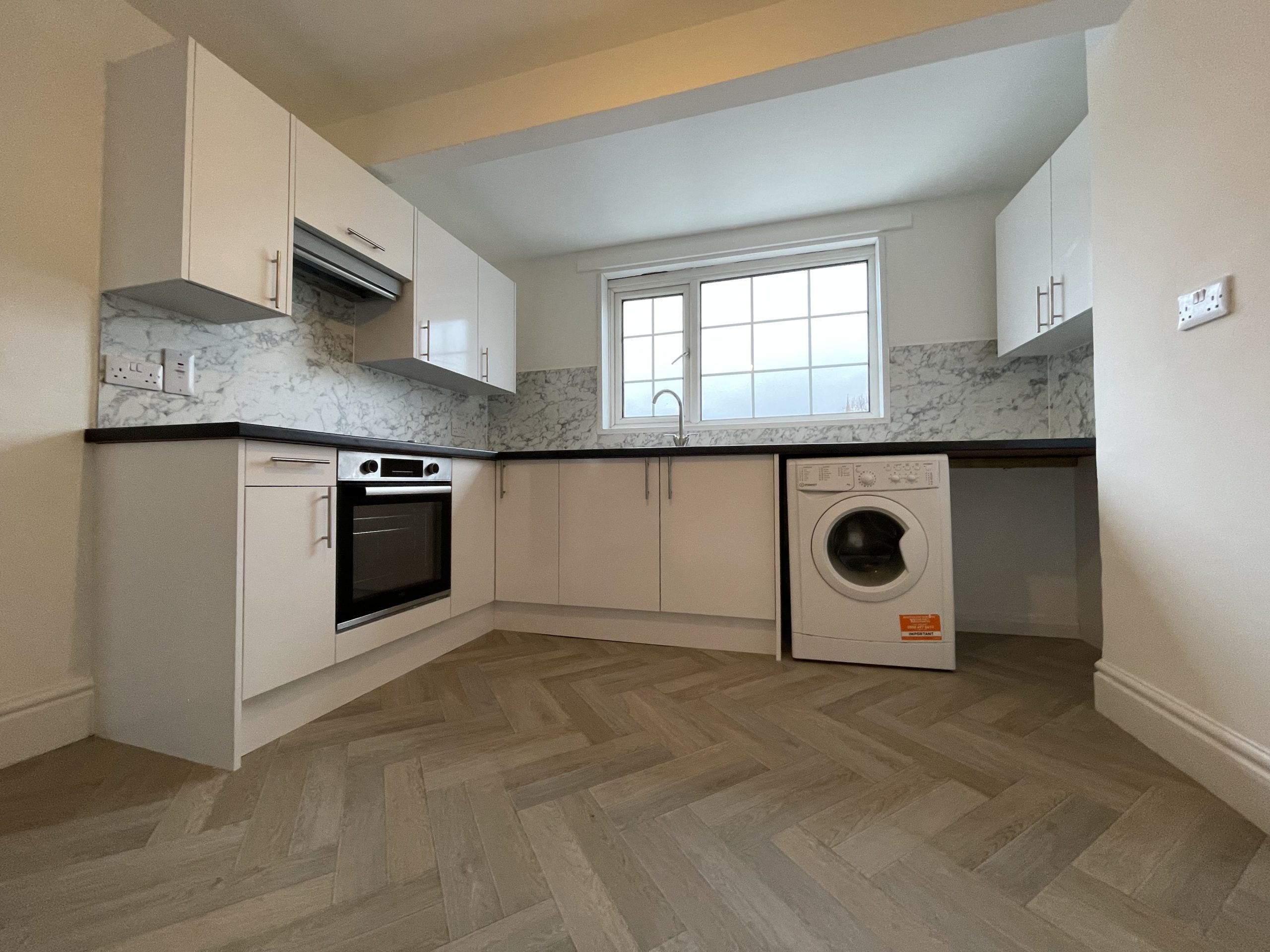 5 Mona Terrace, Douglas, Isle of Man, IM1 3NA. - Photo 2 of 7