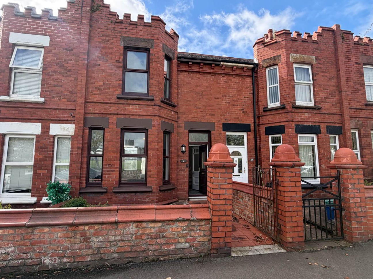 21, Lancaster Road, Isle of Man, IM2 5BB, Douglas. - Photo 1 of 18