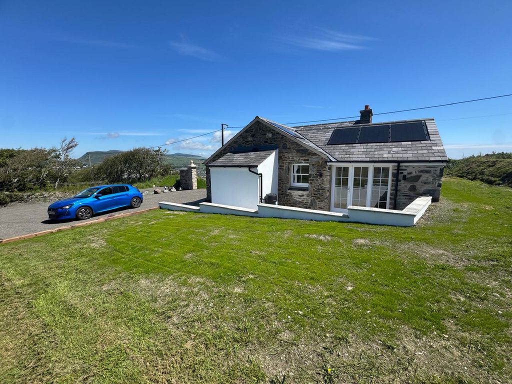 Balnahowe Road, Port Erin IM9 6JF. - Photo 4 of 28