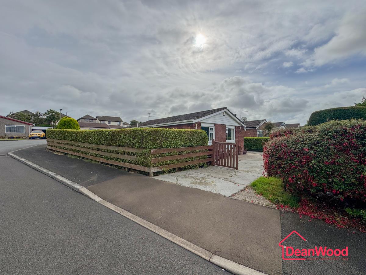 2 Julian Road, Glen Park, Douglas. - Photo 3 of 28