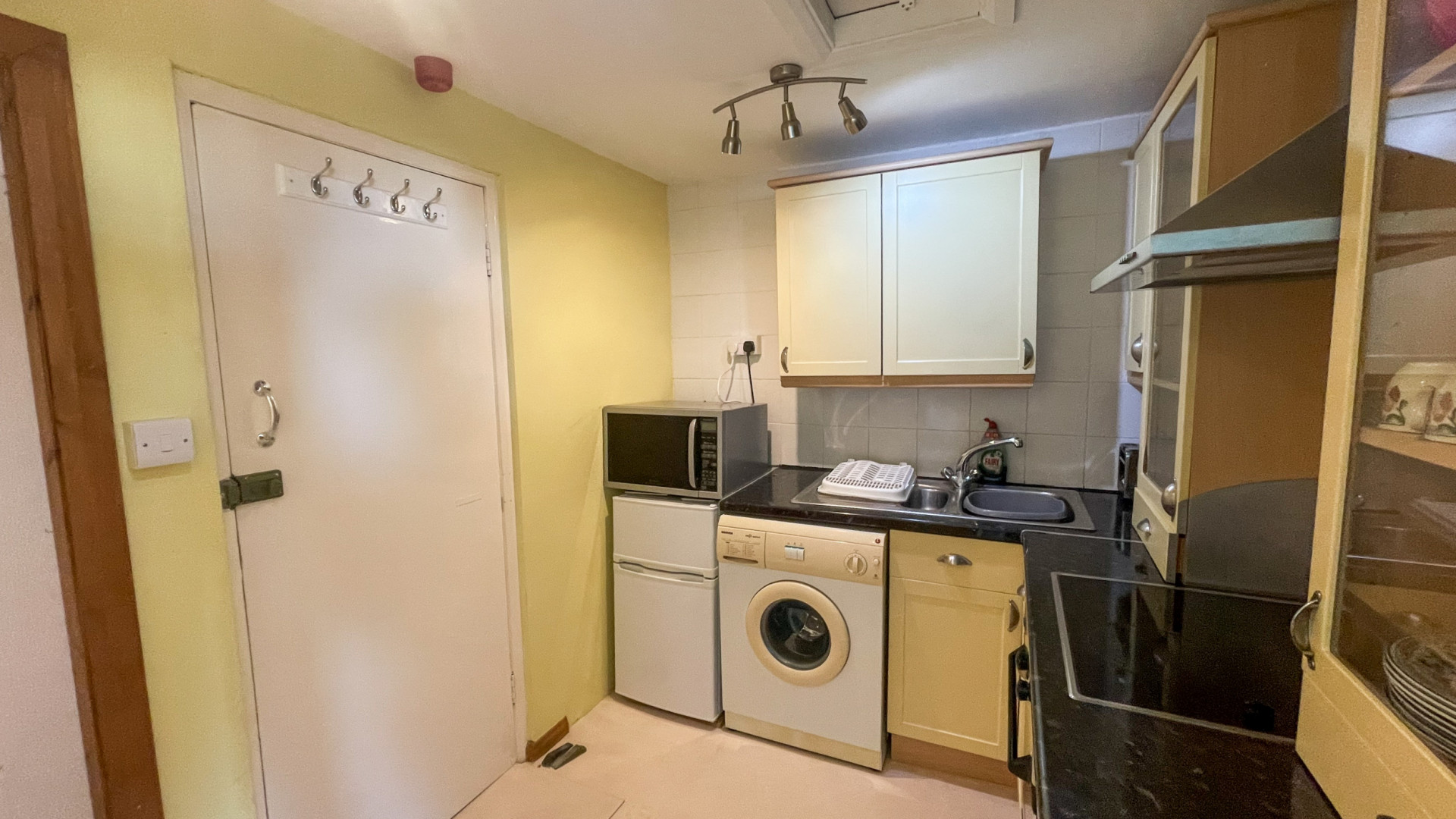 Apt. 7 Granville Court, Windsor Mount, Ramsey, IM8 3EA. - Photo 5 of 7