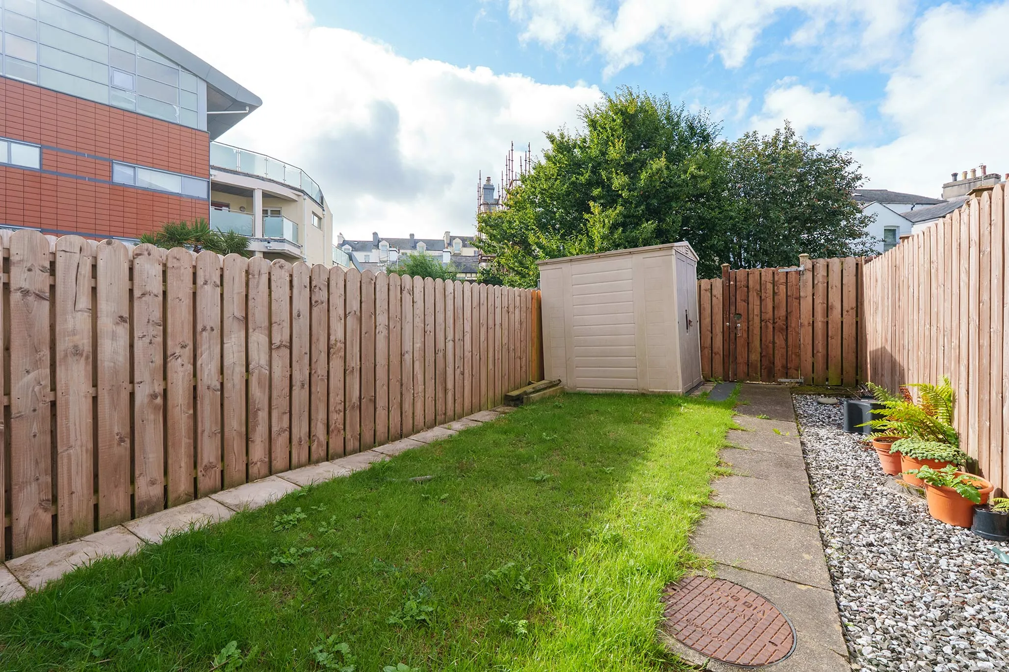 5 Glen Falcon Terrace, Murrays Road, Douglas. - Photo 2 of 22