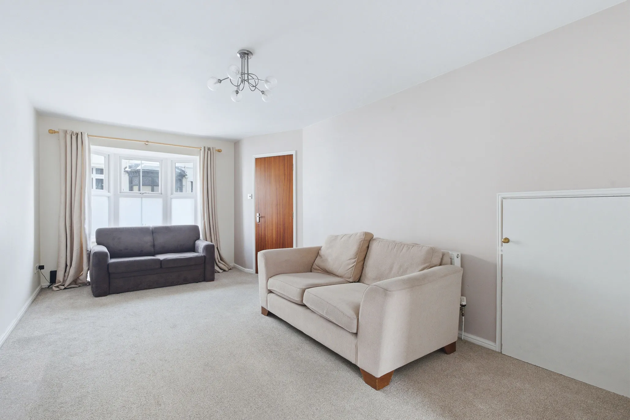 5 Glen Falcon Terrace, Murrays Road, Douglas. - Photo 5 of 22