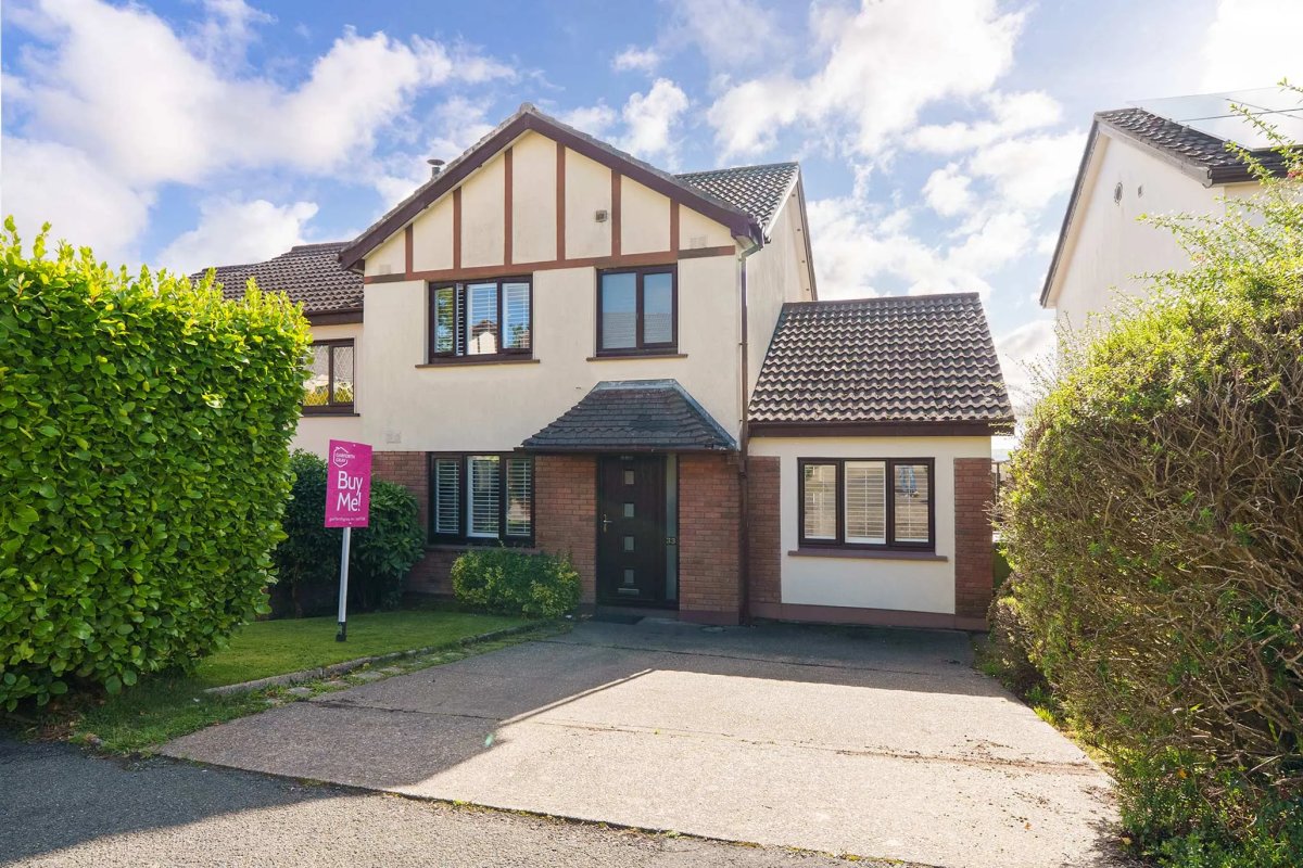 33 Governors Hill, Douglas.